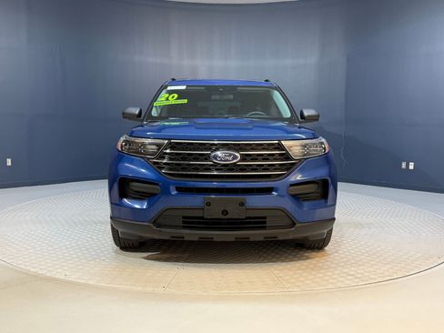 Used 2020 Ford Explorer XLT image 6