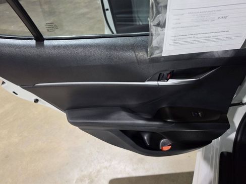 Used 2021 Toyota Camry SE FWD image 26
