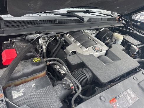 Used 2015 Cadillac Escalade ESV Luxury image 42