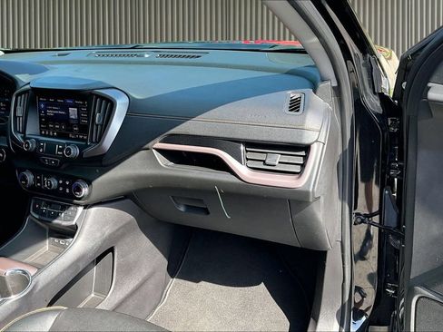 Used 2023 GMC Terrain AT4 AWD/4WD image 17