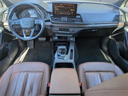 Used 2022 Audi Q5 2.0T Premium w/ Convenience Package image 17