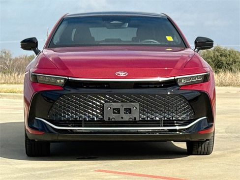 Used 2026 Toyota Crown Platinum image 2