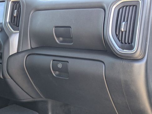 Certified 2022 Chevrolet Silverado 3500 LT w/ Convenience Package image 21