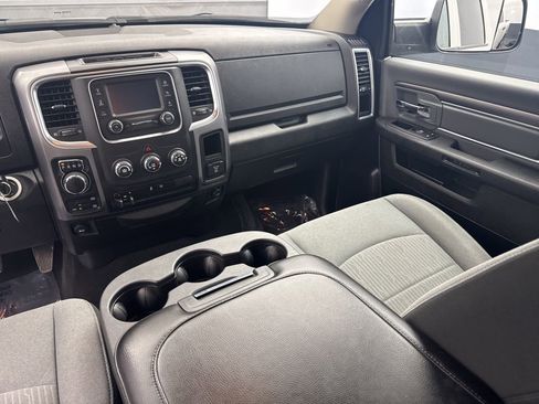 Used 2023 RAM 1500 Classic SLT AWD/4WD image 10