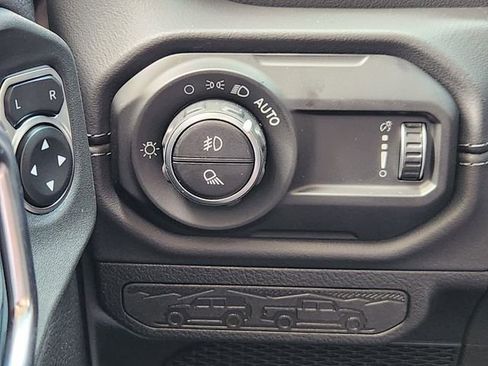 New 2026 Jeep Gladiator Sport AWD/4WD image 19