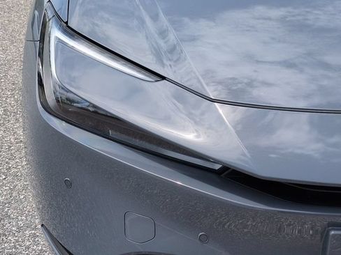 Certified 2024 Toyota Prius LE FWD image 10