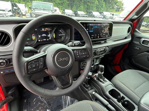 Used 2025 Jeep Wrangler Unlimited Sport S 4xe AWD/4WD image 24