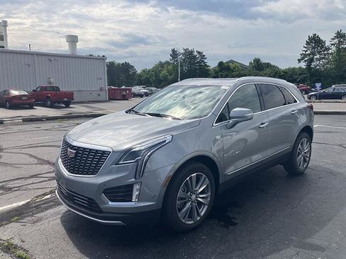 Used 2024 Cadillac XT5 Premium Luxury w/ Technology Package AWD/4WD image 1