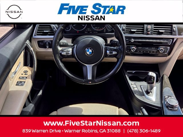Used 2016 BMW 320i Sedan RWD image 7