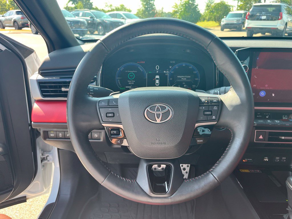 Used 2025 Toyota Camry XSE FWD image 15