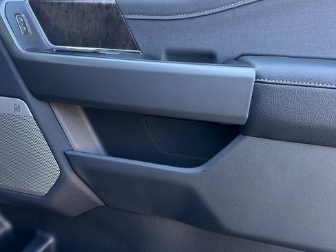 New 2026 Ford F250 Lariat w/ Black Appearance Package image 18