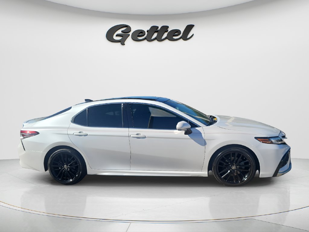 Used 2021 Toyota Camry XSE FWD image 4