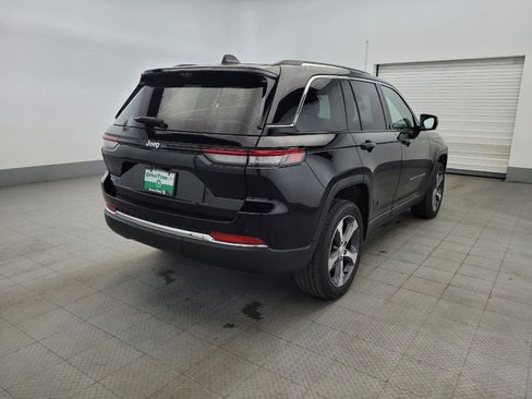 Used 2022 Jeep Grand Cherokee Limited 4xe w/ Luxury Tech Group II image 9