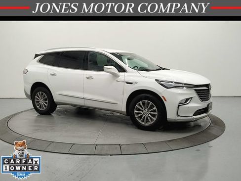 Used 2023 Buick Enclave Essence AWD/4WD image 1