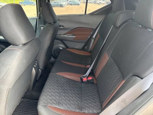 Used 2024 Nissan Kicks SR FWD image 12