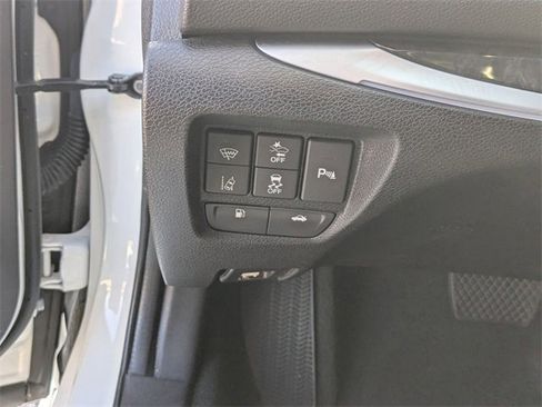Used 2018 Acura TLX V6 SH-AWD w/ Advance Package image 12