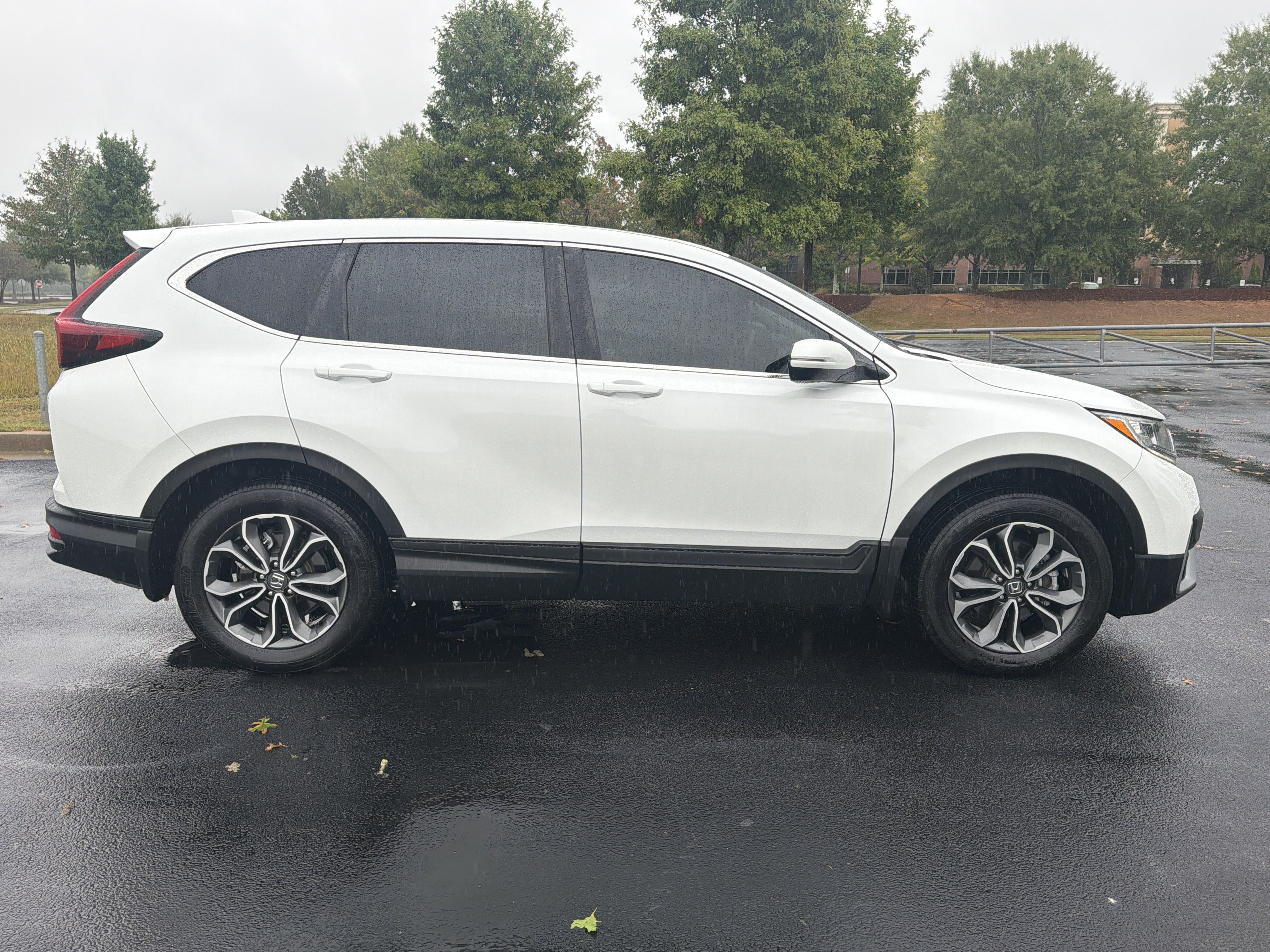Used 2022 Honda CR-V EX-L image 10