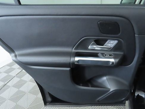 Certified 2025 Mercedes-Benz GLB 250 image 26