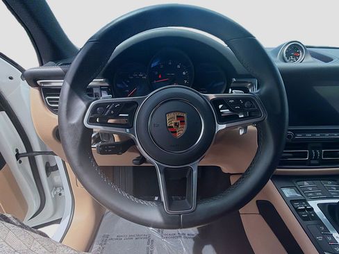 Used 2021 Porsche Macan AWD/4WD image 8
