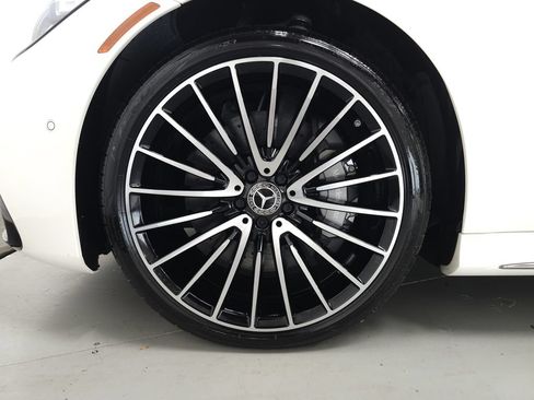Used 2023 Mercedes-Benz S 580 4MATIC Sedan w/ AMG Line image 39