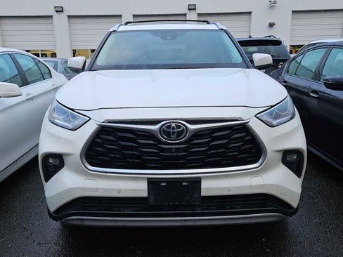 Used 2021 Toyota Highlander Platinum image 6