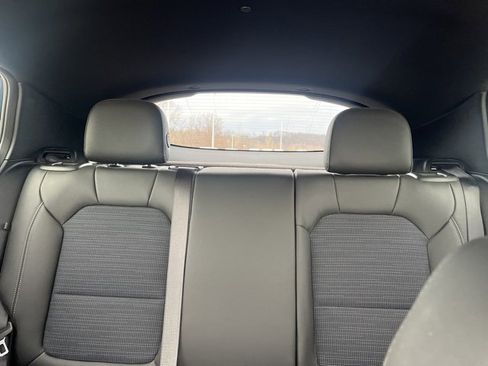 Used 2025 Buick Envista Preferred w/ Convenience II Package image 33