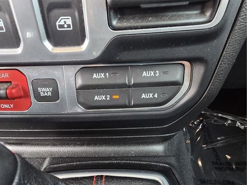 Used 2018 Jeep Wrangler Rubicon w/ Steel Bumper Group image 57