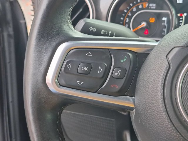Used 2019 Jeep Wrangler Unlimited Sahara AWD/4WD image 18
