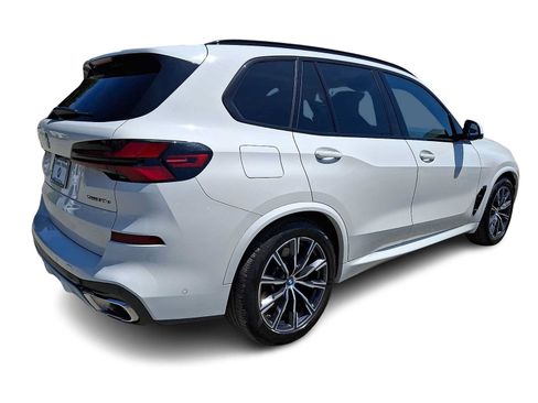 Used 2024 BMW X5 xDrive50e w/ M Sport Package AWD/4WD image 5