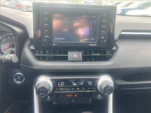 Used 2021 Toyota RAV4 XLE AWD/4WD image 13