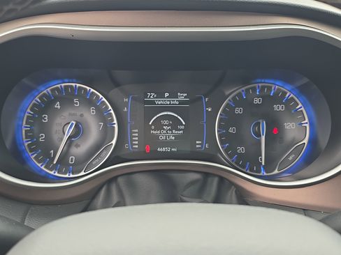 Used 2024 Chrysler Voyager LX FWD image 25