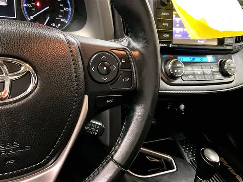 Used 2018 Toyota RAV4 XLE image 23