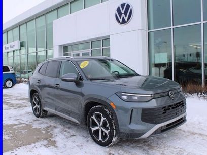 Used 2025 Volkswagen Tiguan SE