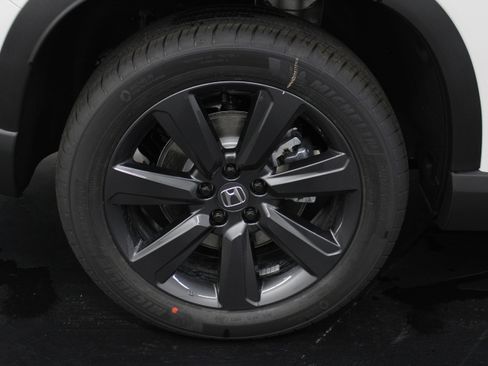 New 2025 Honda Pilot Sport image 35