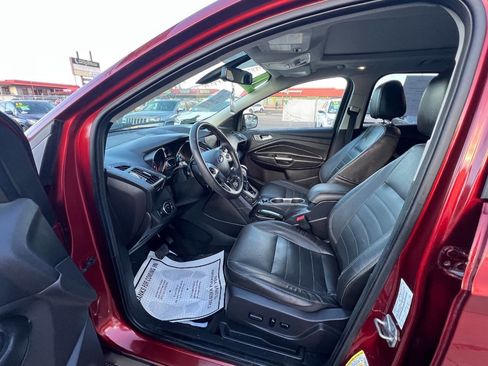 Used 2014 Ford Escape Titanium w/ Equipment Group 401A AWD/4WD image 17