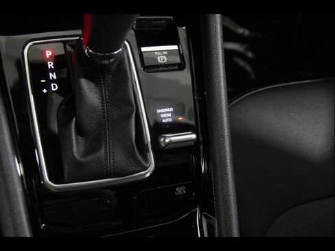 Used 2023 Jeep Compass High Altitude AWD/4WD image 17