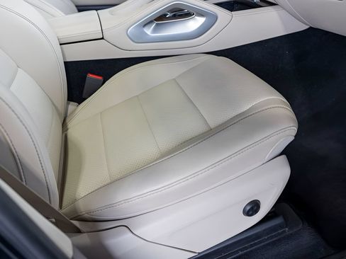 Used 2023 Mercedes-Benz GLS 450 4MATIC w/ AMG Line Exterior image 90