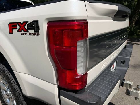 Used 2017 Ford F250 Platinum w/ Platinum Ultimate Package AWD/4WD image 77