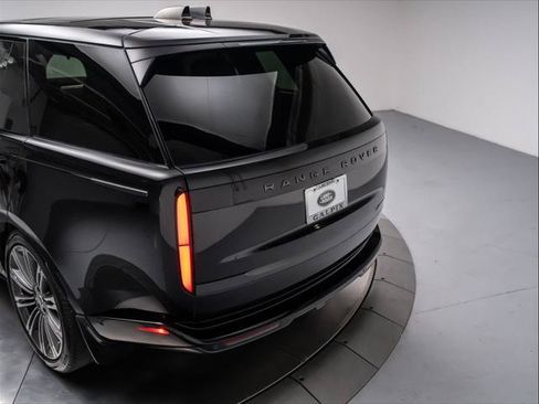 Used 2024 Land Rover Range Rover Autobiography AWD/4WD image 31