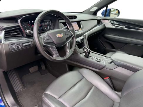 Used 2023 Cadillac XT5 Premium Luxury w/ Technology Package AWD/4WD image 13