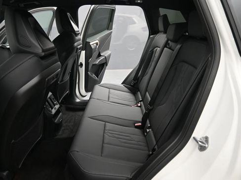 Used 2025 BMW X3 xDrive30i w/ Convenience Package image 29