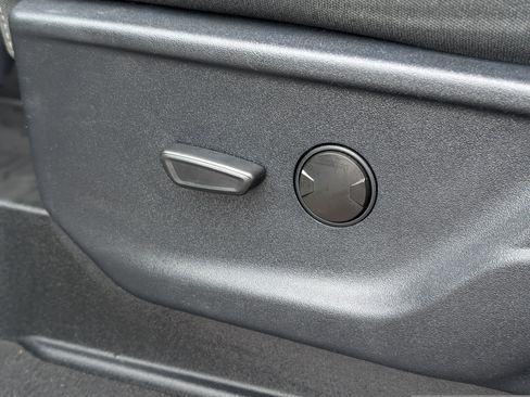 Used 2025 Ford F250 XLT w/ Black Appearance Package image 35