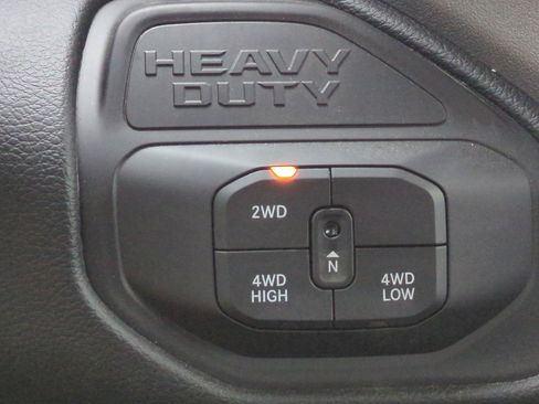 New 2025 RAM 2500 Laramie image 31