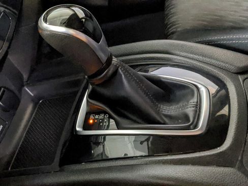 Used 2017 Nissan Rogue S w/ S Appearance Package image 33