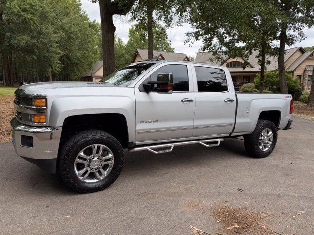 Used 2015 Chevrolet Silverado 2500 LTZ w/ Duramax Plus Package AWD/4WD image 2