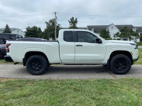 Used 2022 Nissan Frontier S w/ Technology Package AWD/4WD image 6