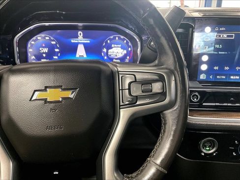 Used 2022 Chevrolet Silverado 1500 LT AWD/4WD image 22