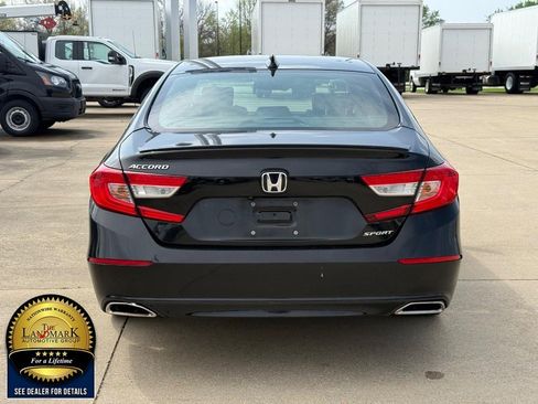 Used 2019 Honda Accord Sport image 6