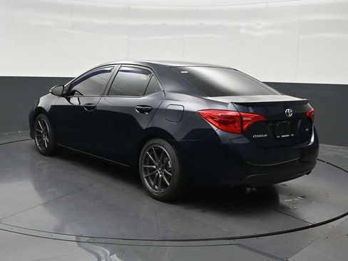 Used 2019 Toyota Corolla SE FWD image 3