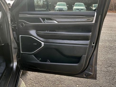 Used 2022 Jeep Wagoneer Series III w/ Convenience Group I image 25